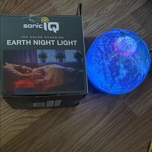Sonic IQ LED Color Changing Earth Night Light
